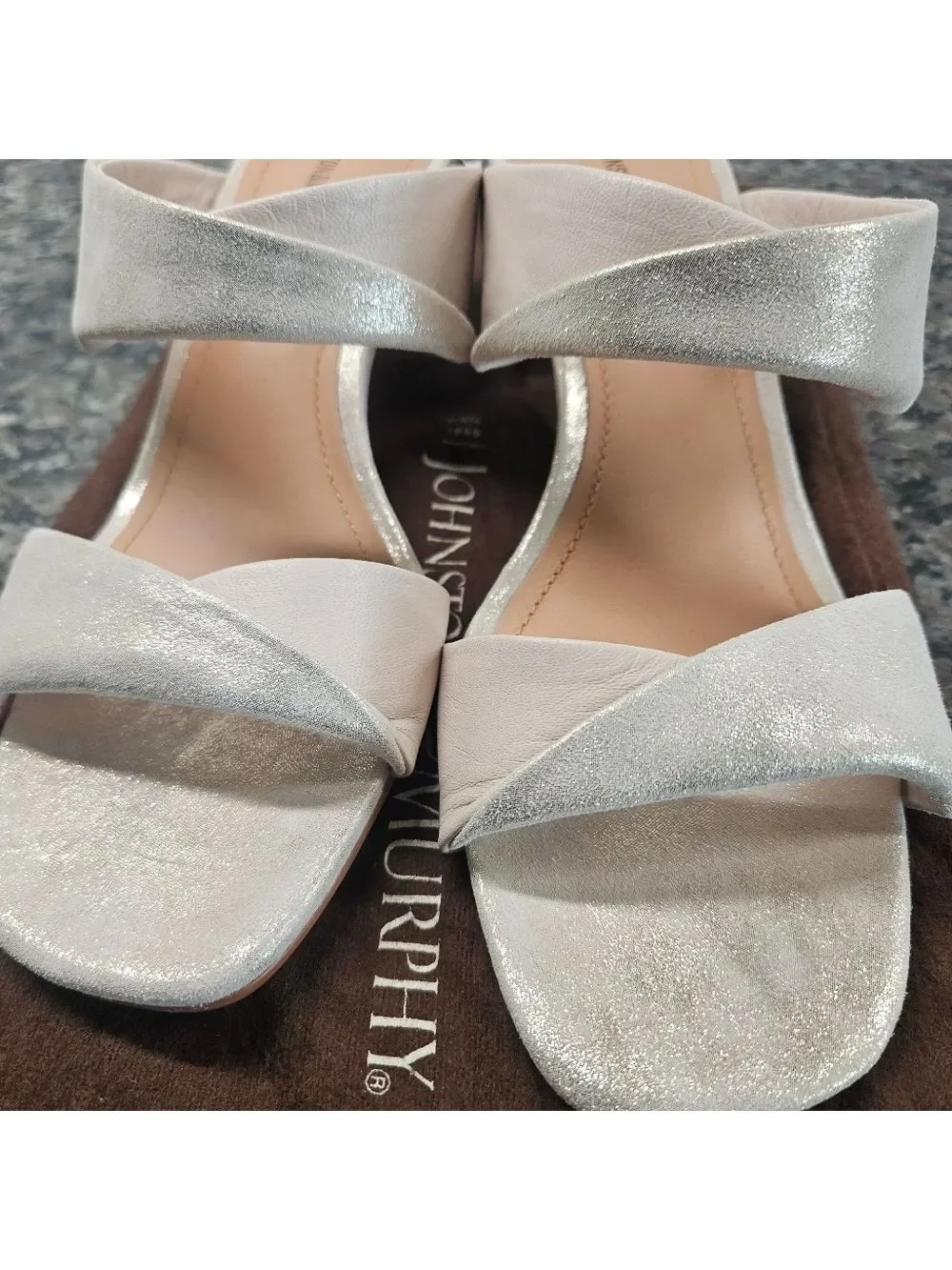 Johnston & Murphy Evelyn Twisted Slide Block Heel Sandals | Silver | Women’s 7 |
